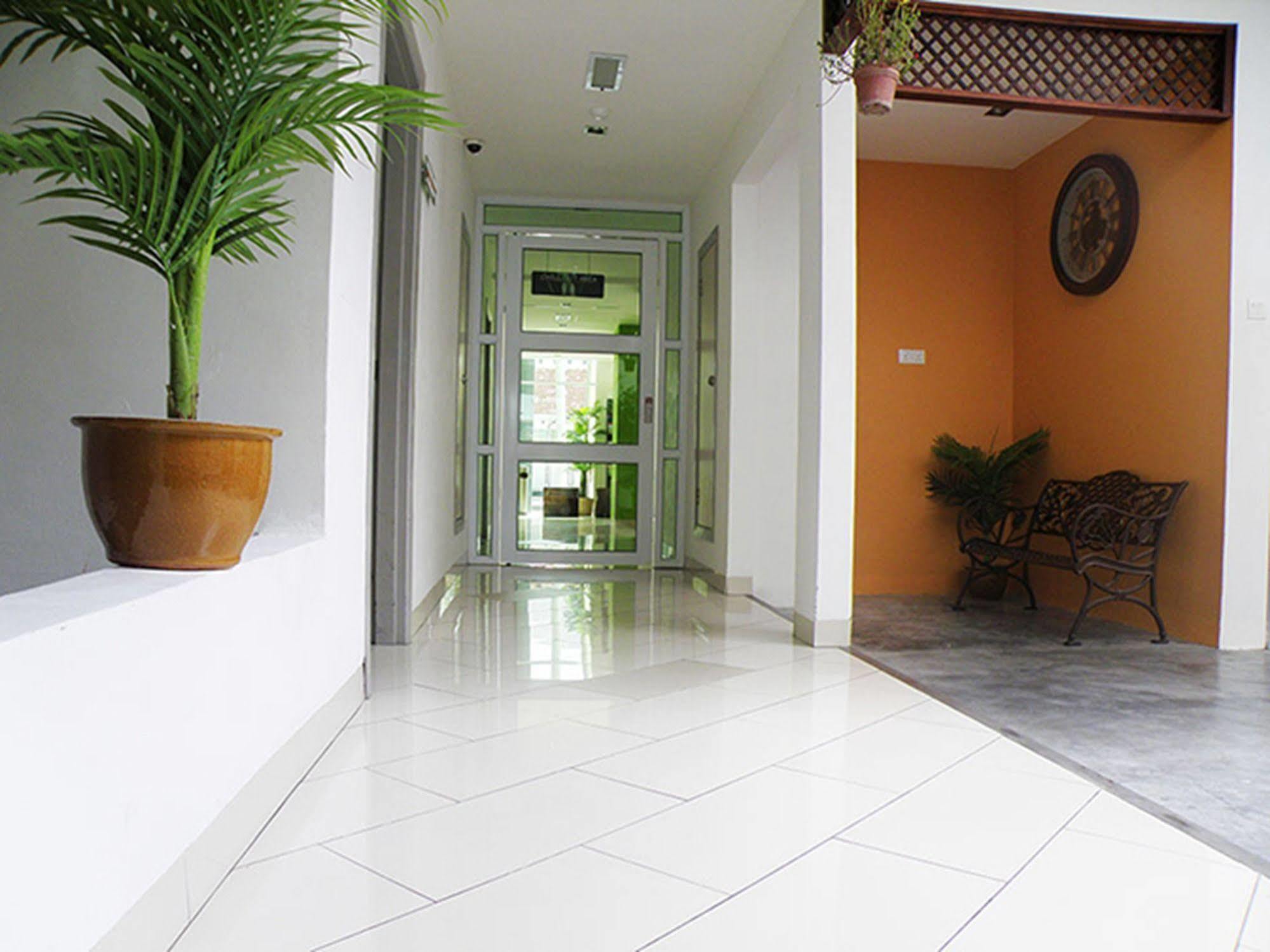 HelicoNia Hotel George Town Eksteriør billede