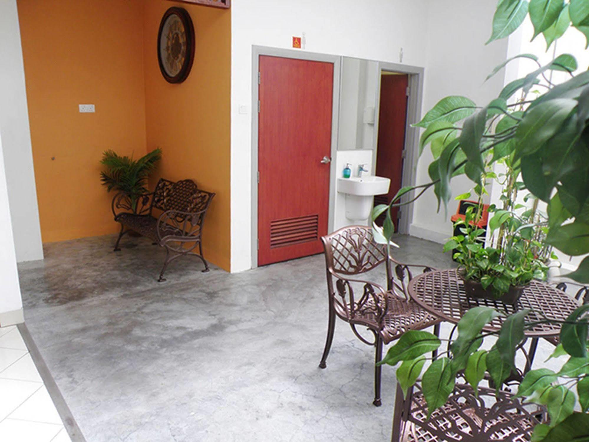 HelicoNia Hotel George Town Eksteriør billede
