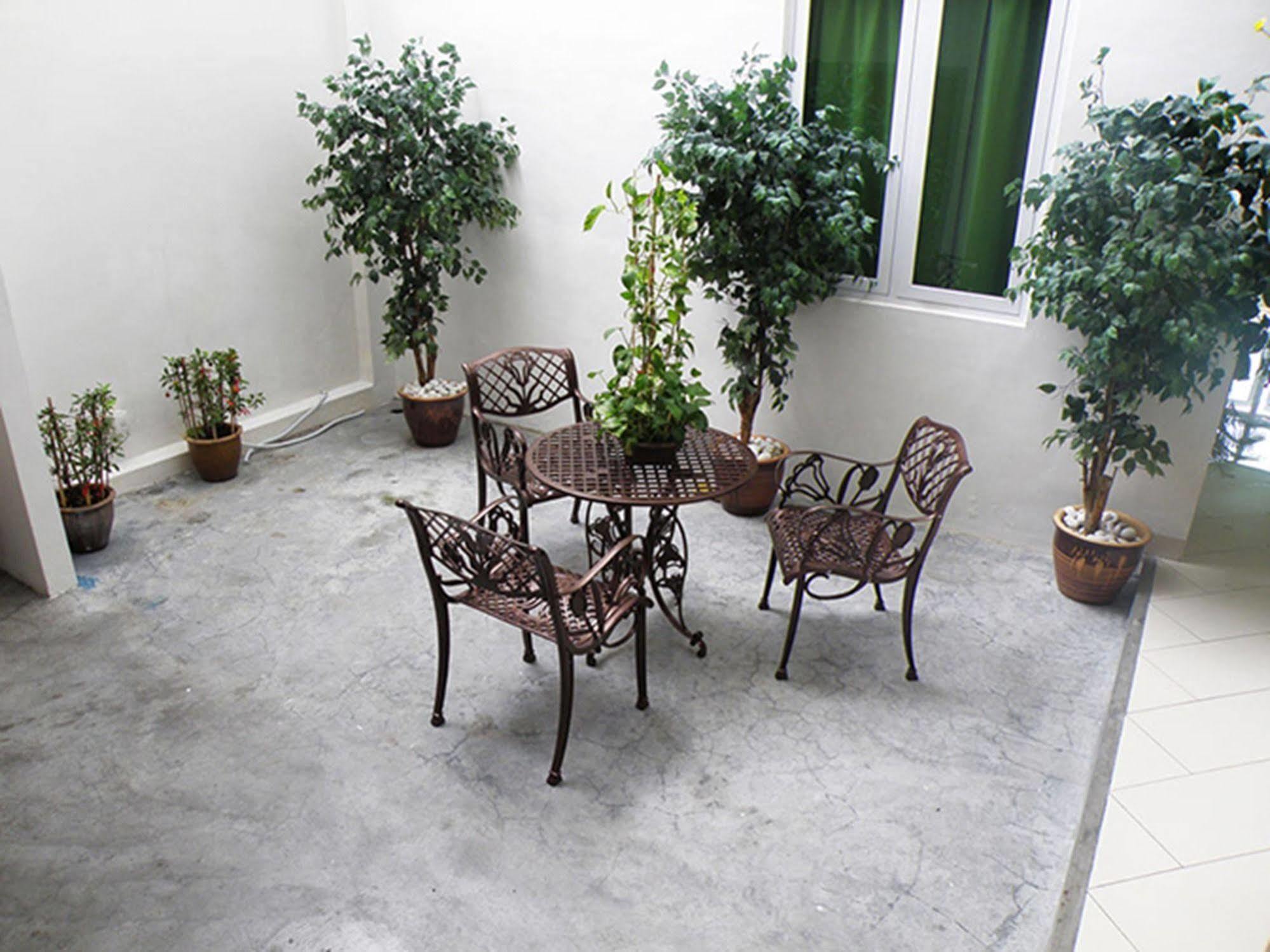 HelicoNia Hotel George Town Eksteriør billede
