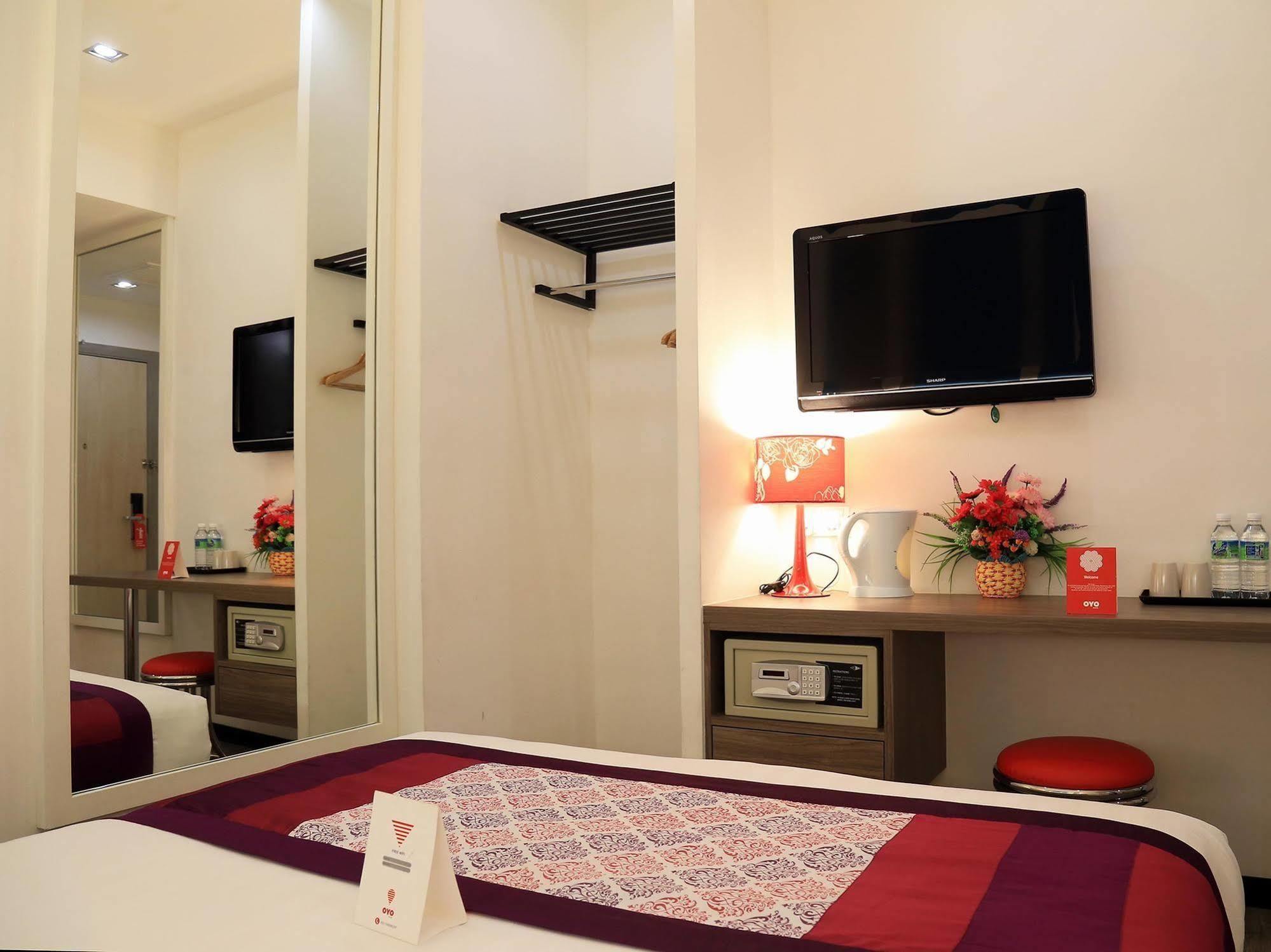HelicoNia Hotel George Town Eksteriør billede